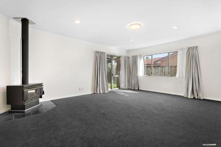 16 Maurice Borich Place Henderson_12