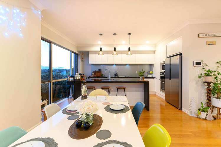 14 Tuangi Street Long Bay_12