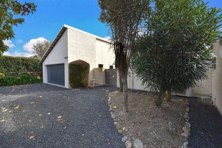 48 Holyhead Street Outram_13