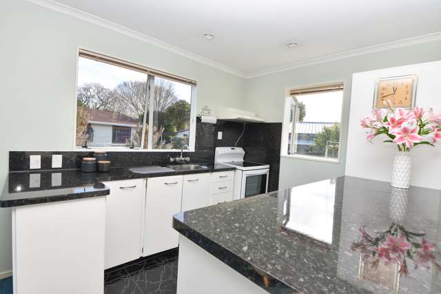 10a Deller Drive Carterton_1