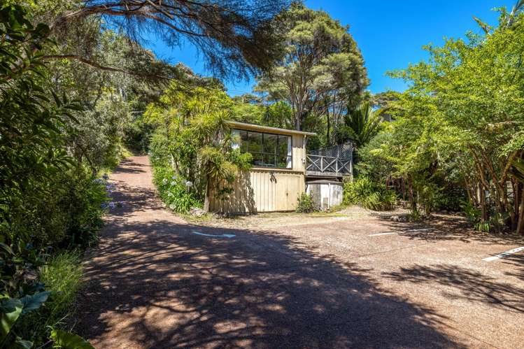 223 Ocean View Road Oneroa_25