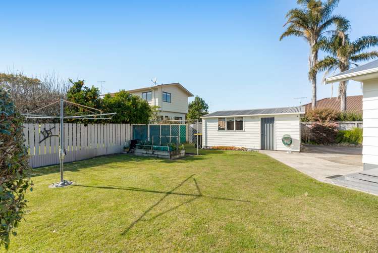 112 Waverley Place Whangamata_15