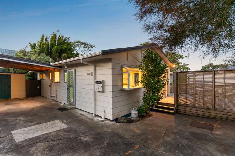 1B Springfield Road Morningside_13