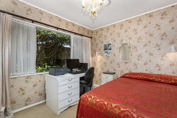 2 Golf Road Heretaunga_13