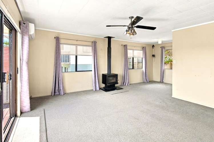 34 Raumati Crescent Onerahi_6