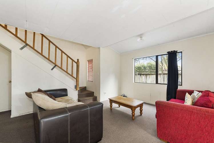 11 Bond Street Hamilton East_2