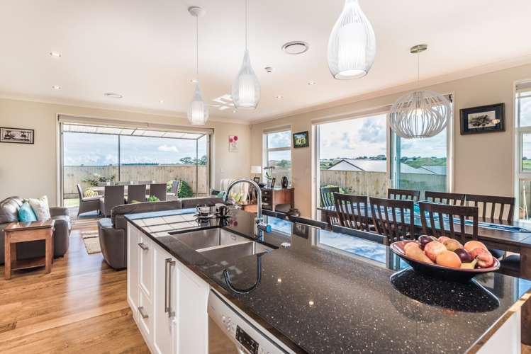 85 Jack Lachlan Drive Beachlands_8