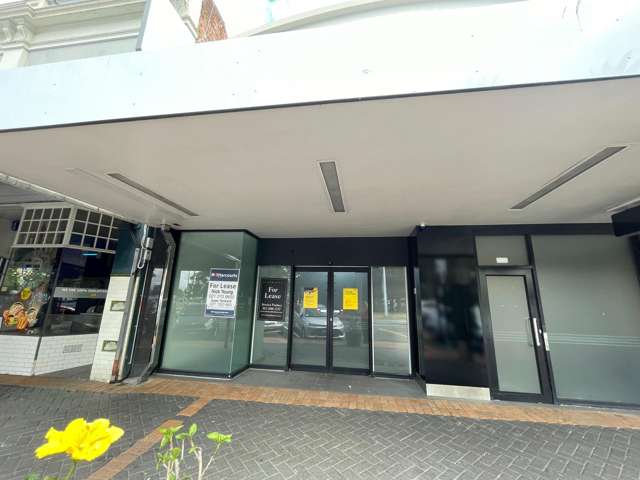 Large Prime Devonport Retail