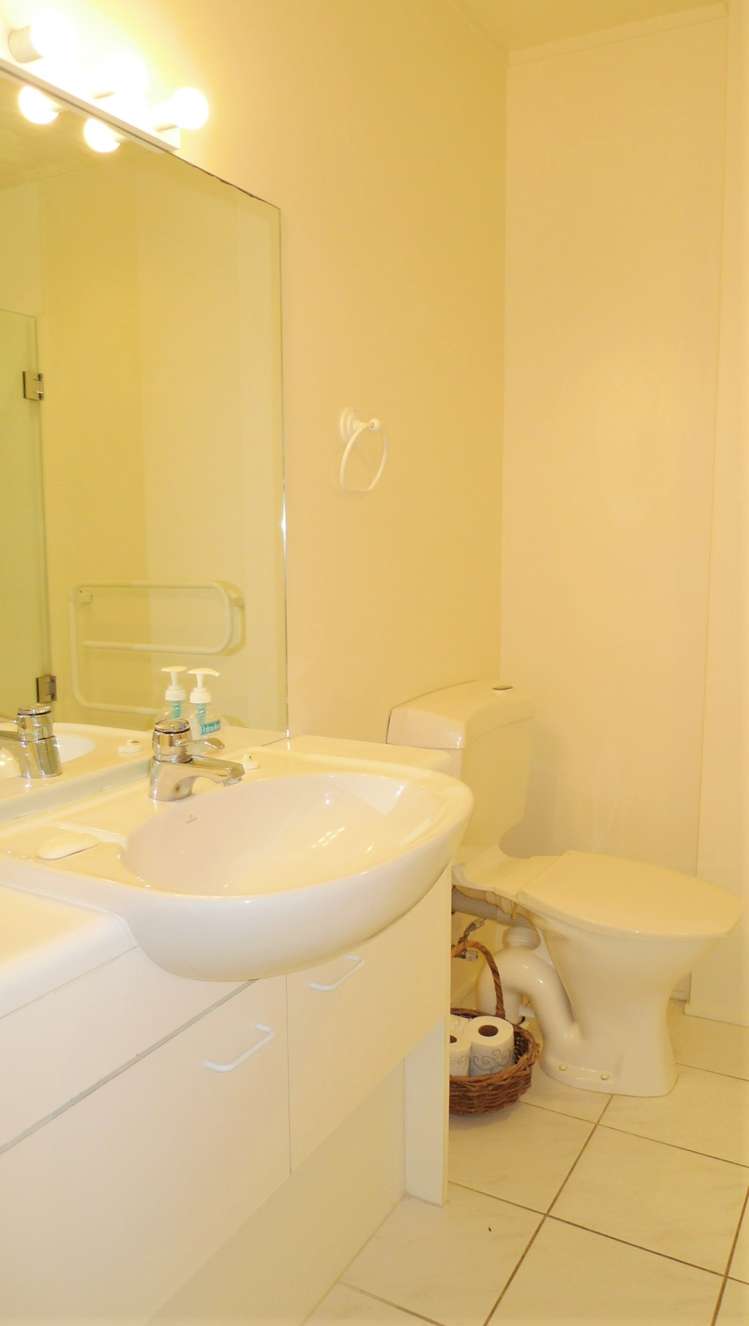 6/18 Takitimu Street Orakei_11