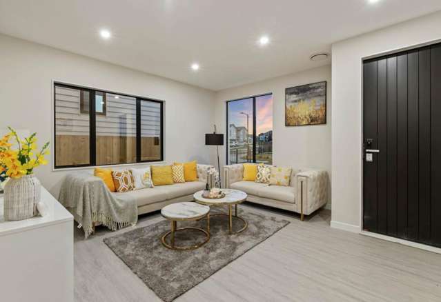 12 Woodacre Street Flat Bush_4