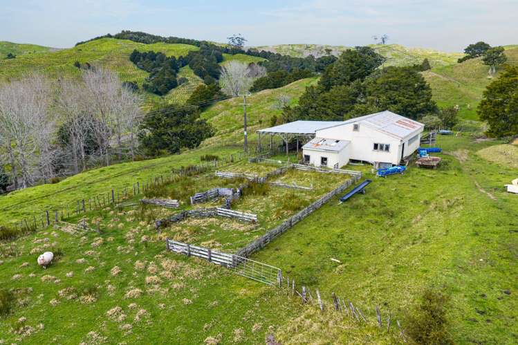 1334 Pukehuia Road Tangiteroria_14