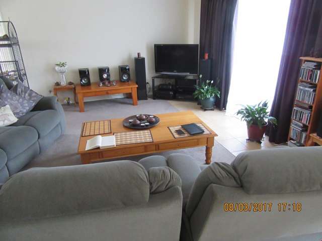 242 Alec Craig Way Gulf Harbour_2