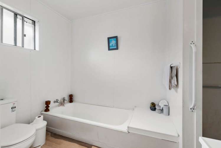 1/66 Friedlanders Road Manurewa_6