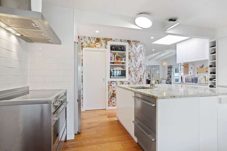 118 Park Hill Road Birkenhead_6