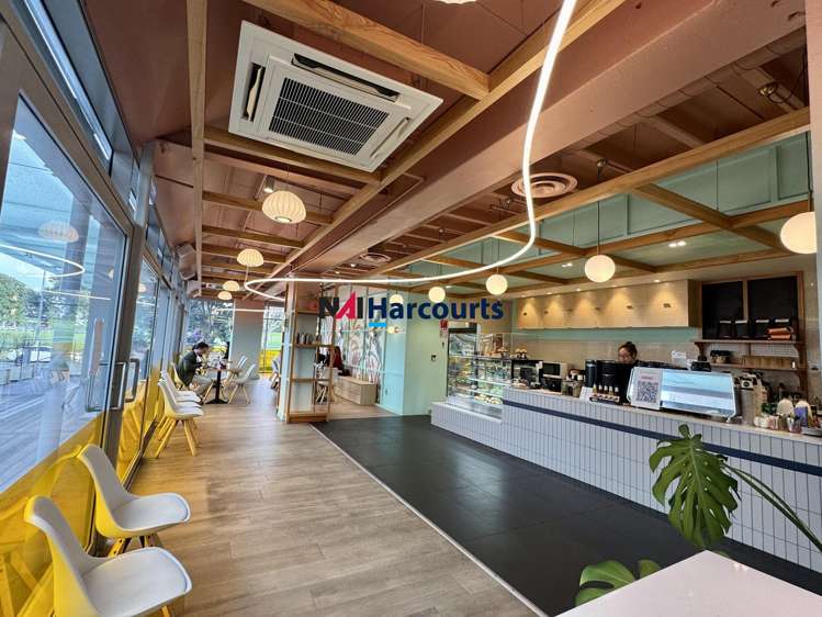 1/2 Fred Thomas Drive Takapuna_18