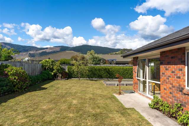 76 Covent Drive Stoke_4