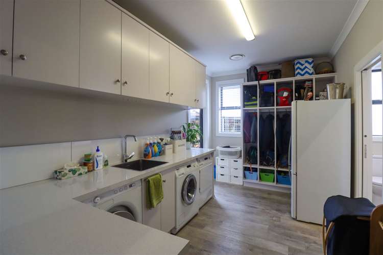 10 Meadowstone Street Gleniti_15