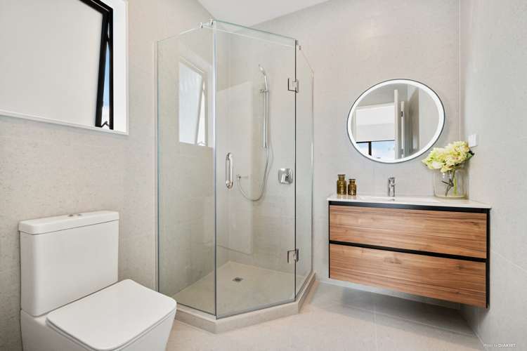 9 Edward Abell Street Wainui_12