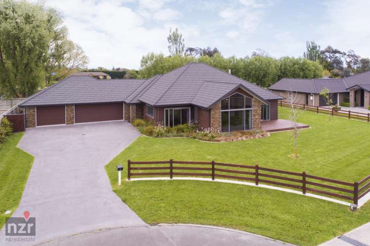 10 Mahi Grove Feilding_18