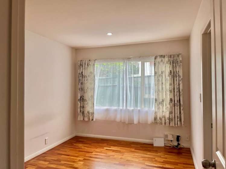 B/6 Fowlds Avenue Sandringham_13