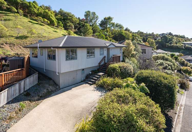 41 Saint Lawrence Street Toi Toi_16