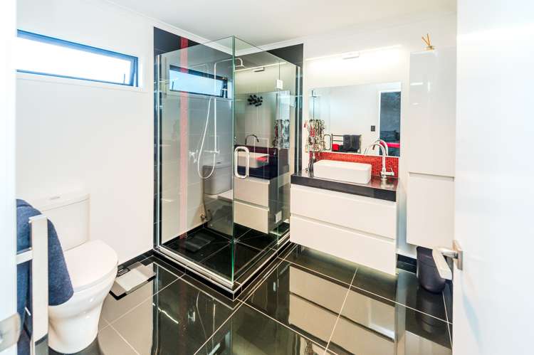 8 Magnolia Crescent Tawhero_6