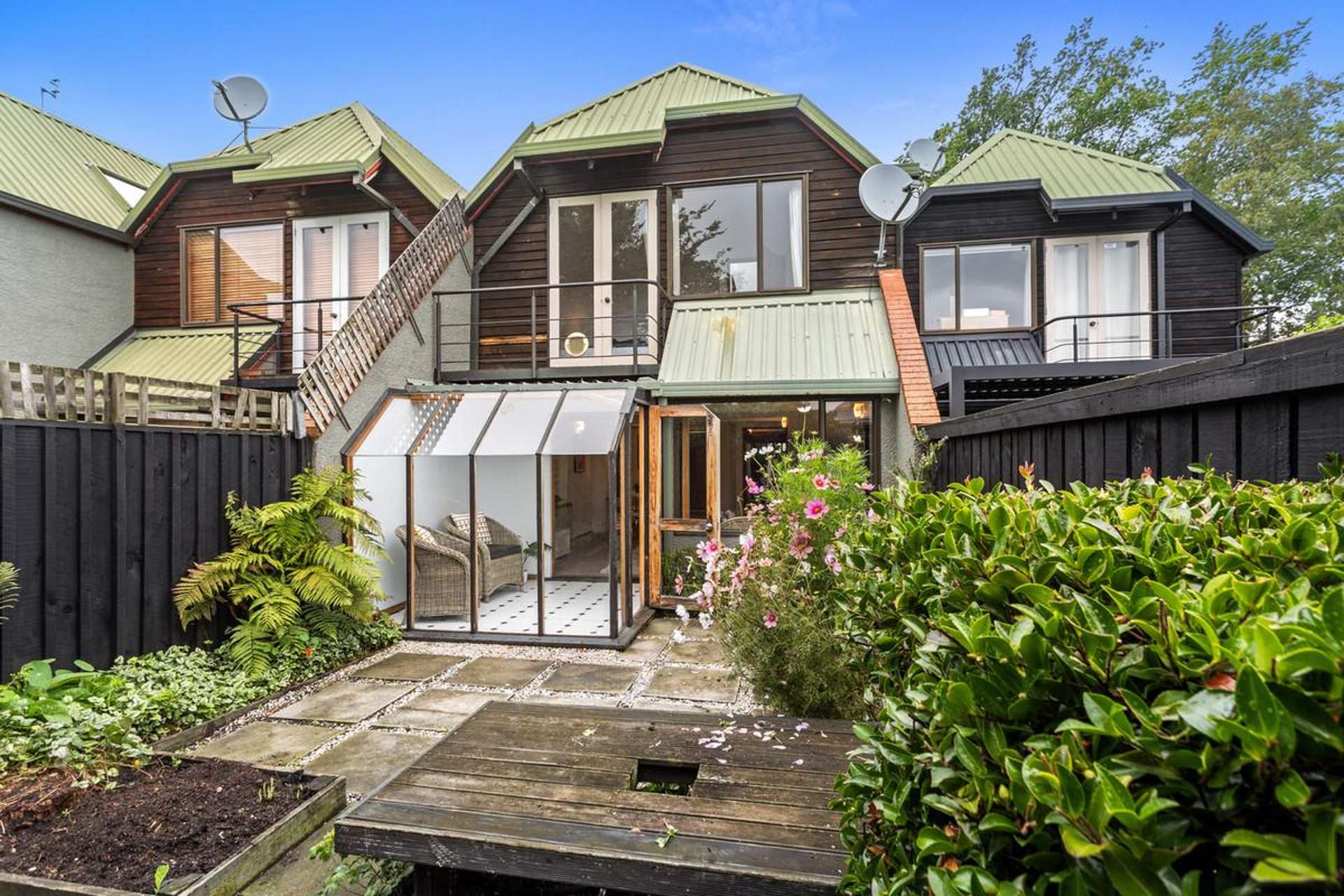 2/20 Bristol Street Merivale_0