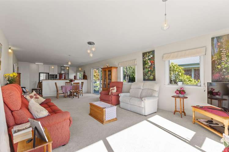 2/8 Mccormacks Bay Road Mount Pleasant_5