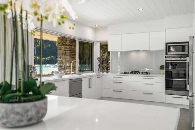 209 Beach Road Whangamata_4