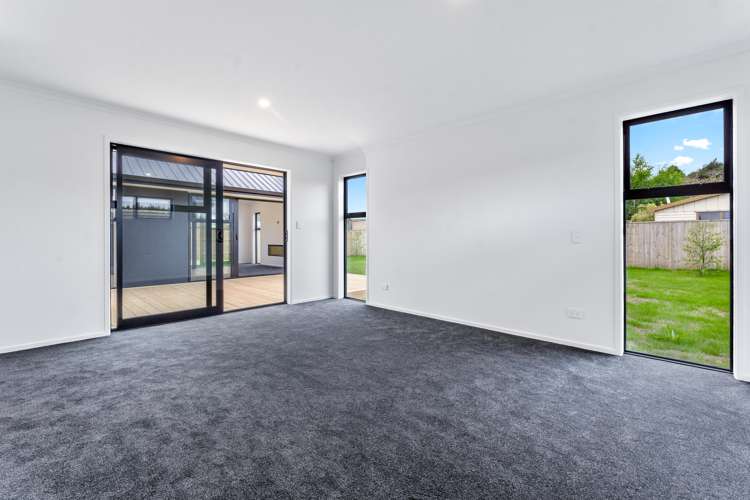 8 Patty Lane Patumahoe_17