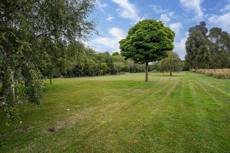 137 Main North Road Woodend_21