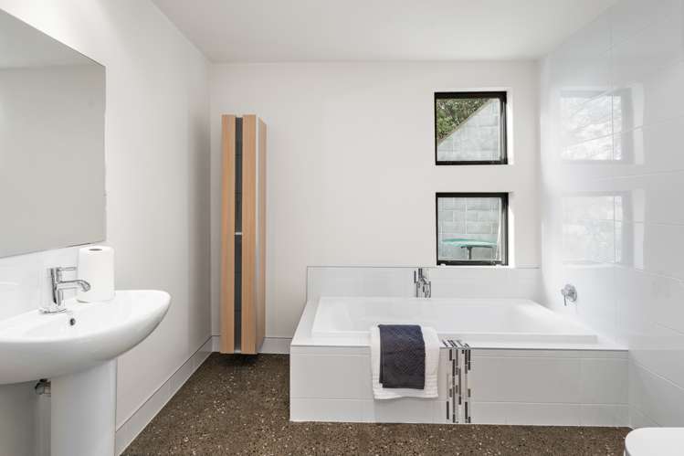 72 Major Aitken Drive Huntsbury_14