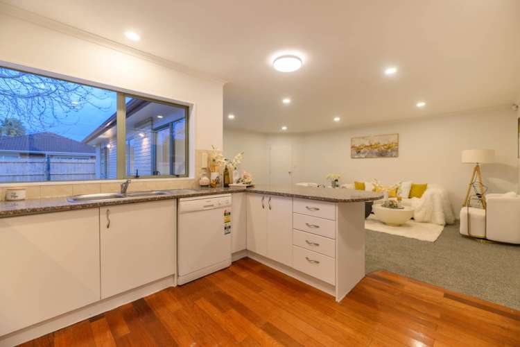 102 Redcastle Drive East Tamaki_8