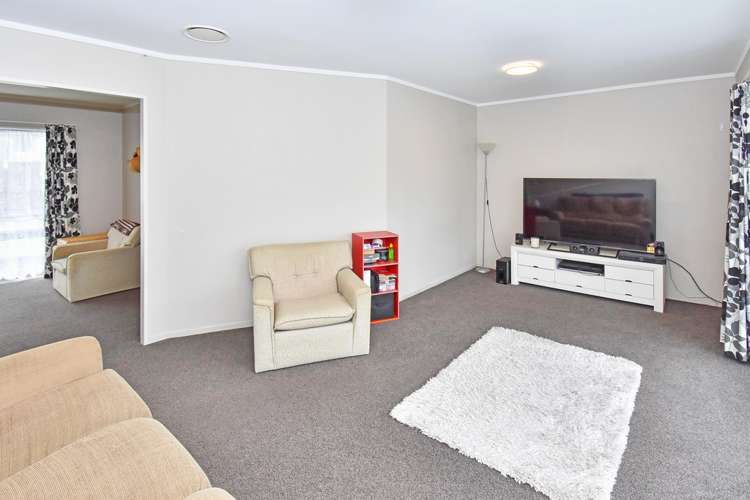 6 Leila Place Clover Park_6