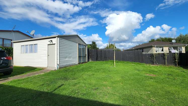 63 Hobart Crescent Wattle Downs_10