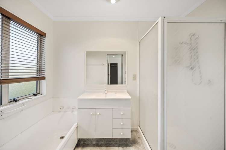 2 Pipi Street Taupo_13