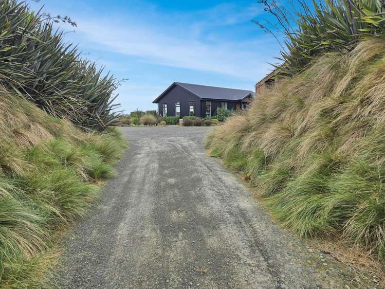 6 Bridge Road Maheno_24