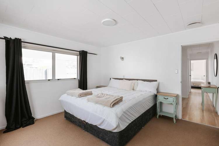 1126 Papamoa Beach Road Papamoa Beach_15