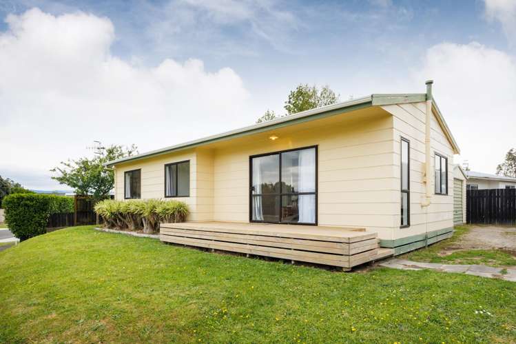 11 Cargill Grove Kelvin Grove_11