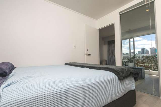 1603/430 Queen Street 10015_3