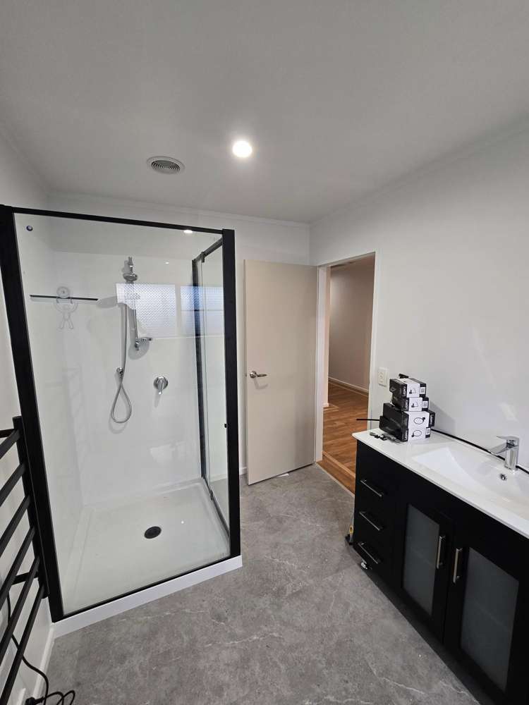 36 Awanui Drive Waikanae_11