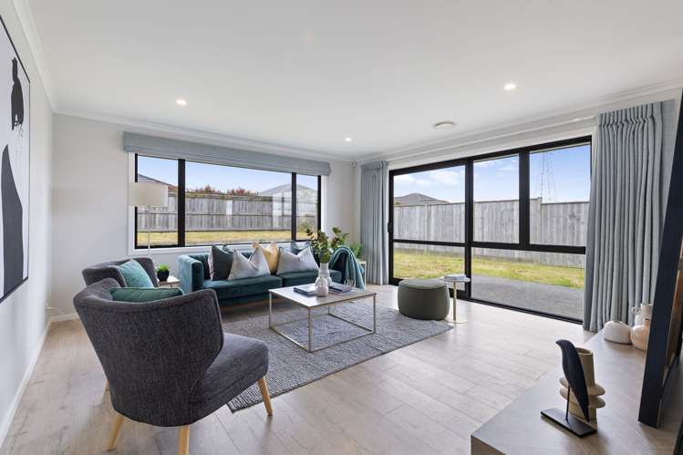 202 Pacific Drive Fitzherbert_3