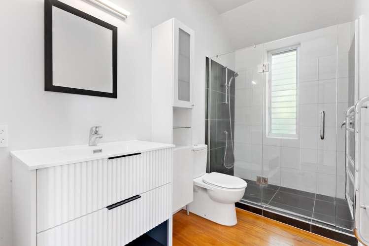 25 Apihai Street Orakei_13