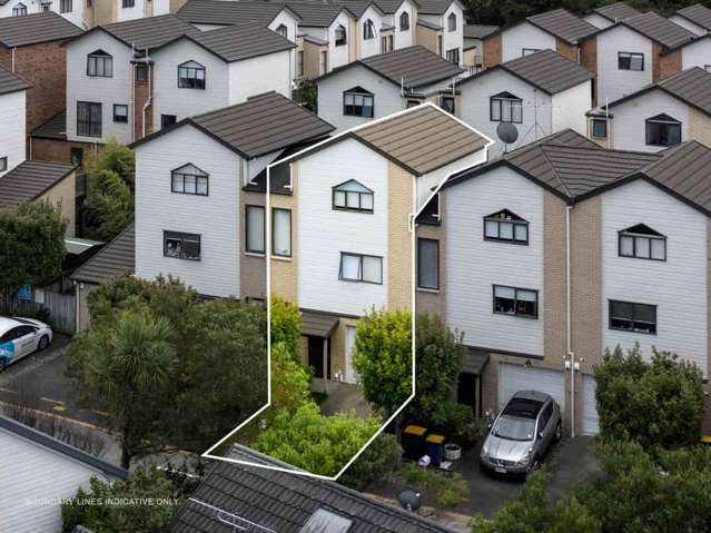 **Welcome to Your Next Chapter in Te Atatu South**