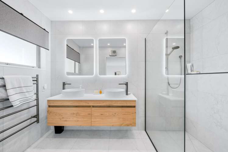 5 Coopworth Mews West Melton_21