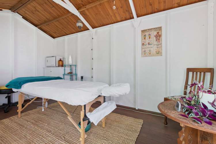 21 Melrose Avenue Owhata_16