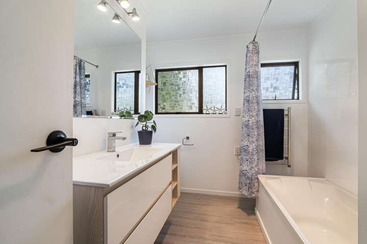 13 Brandon Road Manly_21