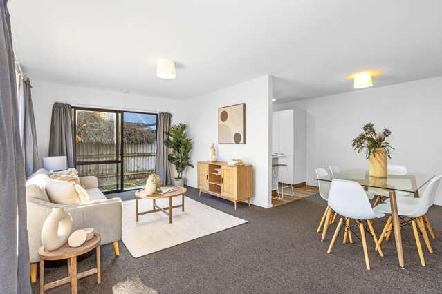 2/39 Buffon Street Waltham_1