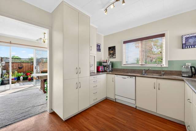 16 Duke Avenue Pukekohe_2