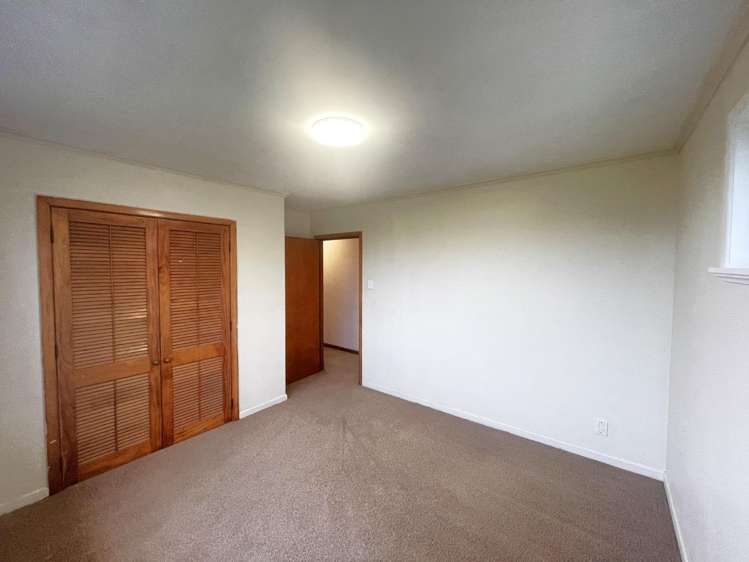 2 Boler Place New Lynn_10